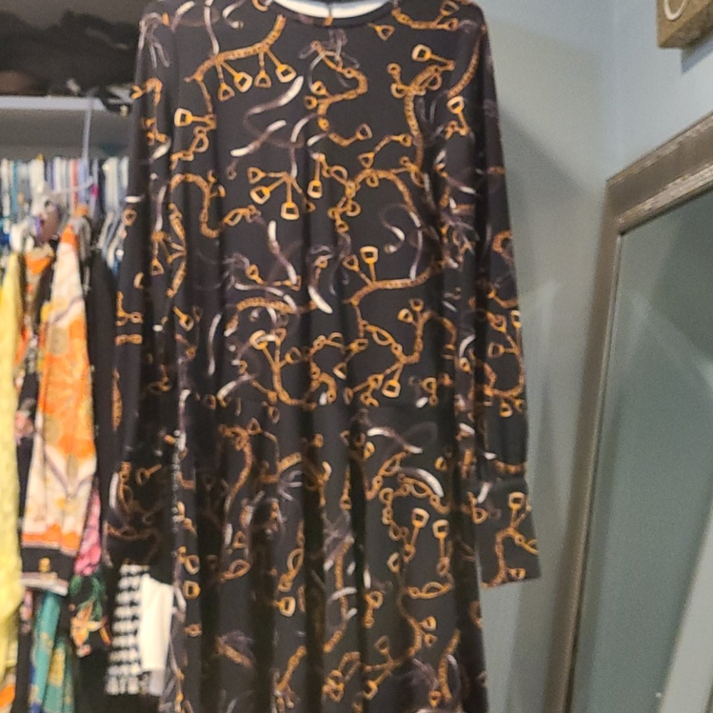 Zara Black and Gold Long Sleeve Dress - Picture 3 of 3